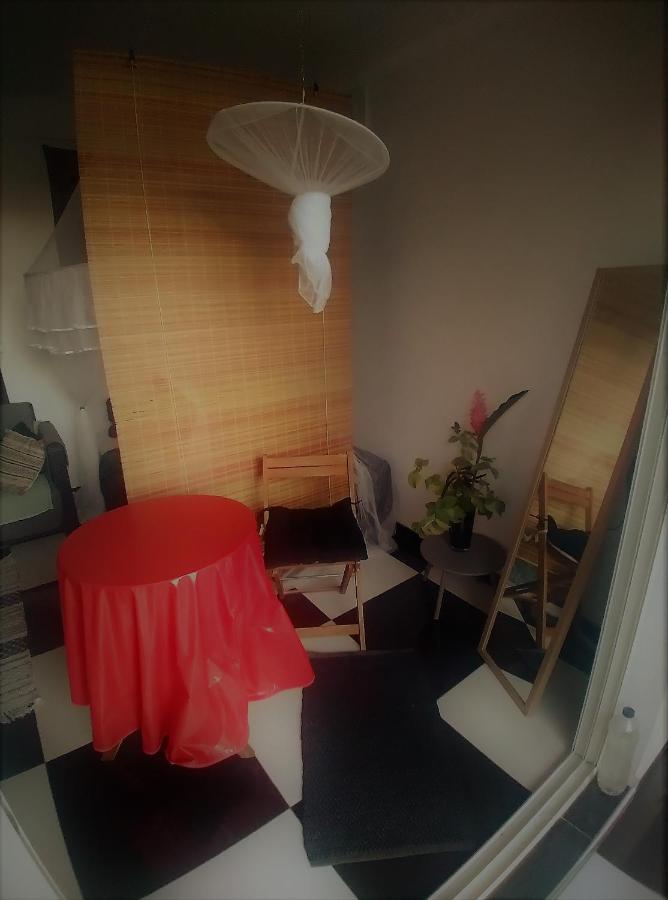 Chambre Avec Cuisine Et Sdb Semi-Privatives Separees Dans Un Ecrin De Verdure Les Abymes Εξωτερικό φωτογραφία